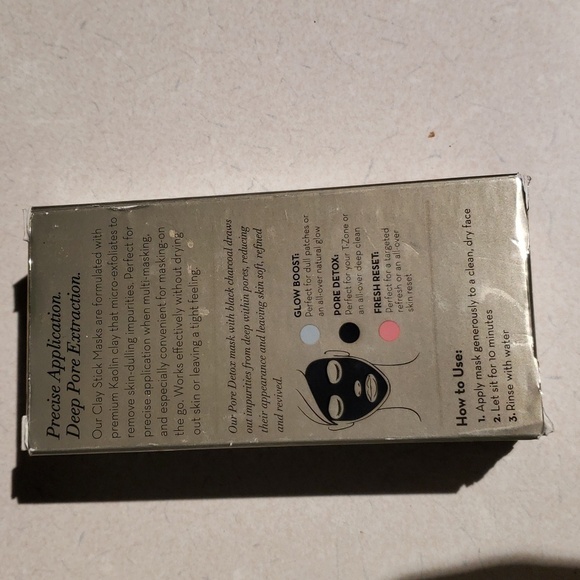 Olay Pore Detox clay stick. - Picture 3 of 3